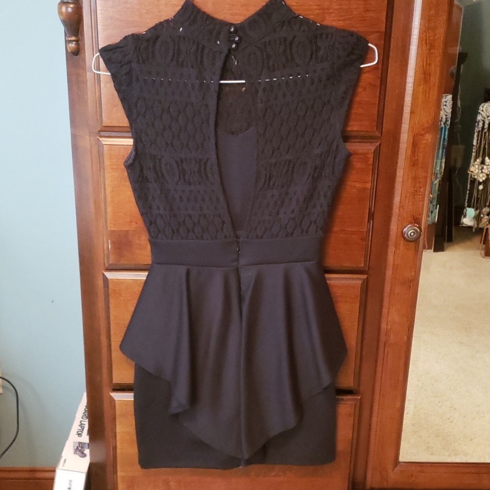 Little black dress SMALL BUT WITH NO SIZE TAG